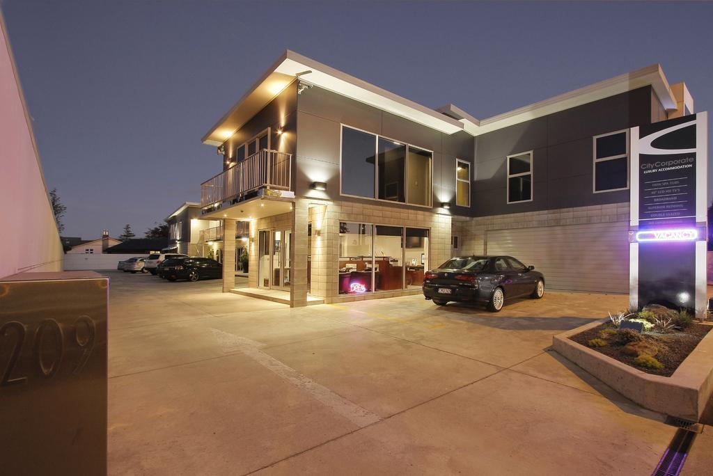 פלמרסטון נורת' City Corporate Motor Inn מראה חיצוני תמונה